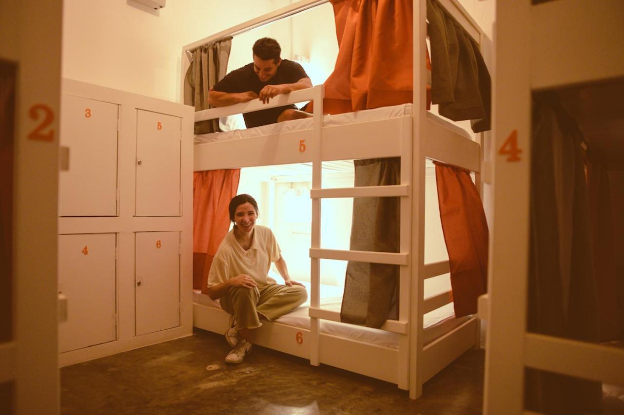 Macarena Hostel フローレス エクステリア 写真