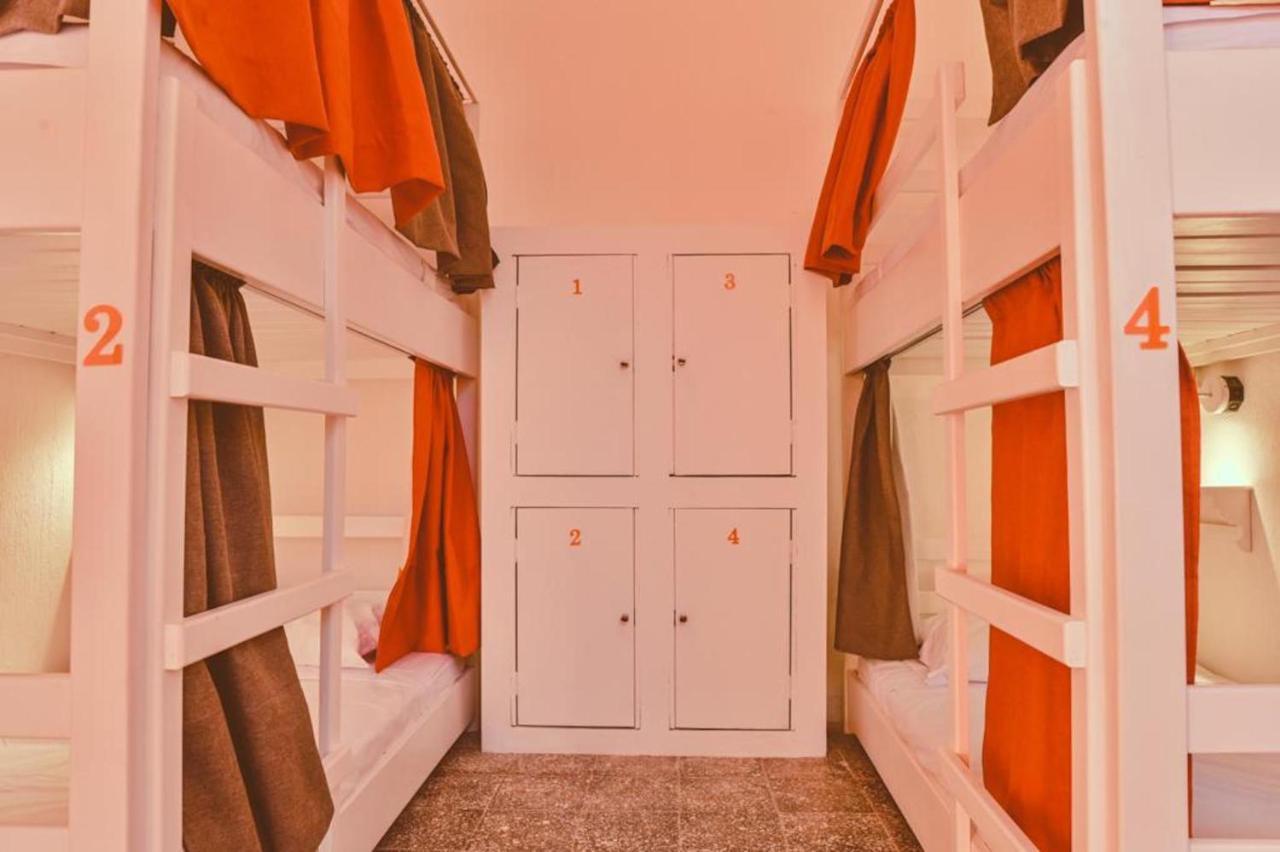Macarena Hostel フローレス エクステリア 写真