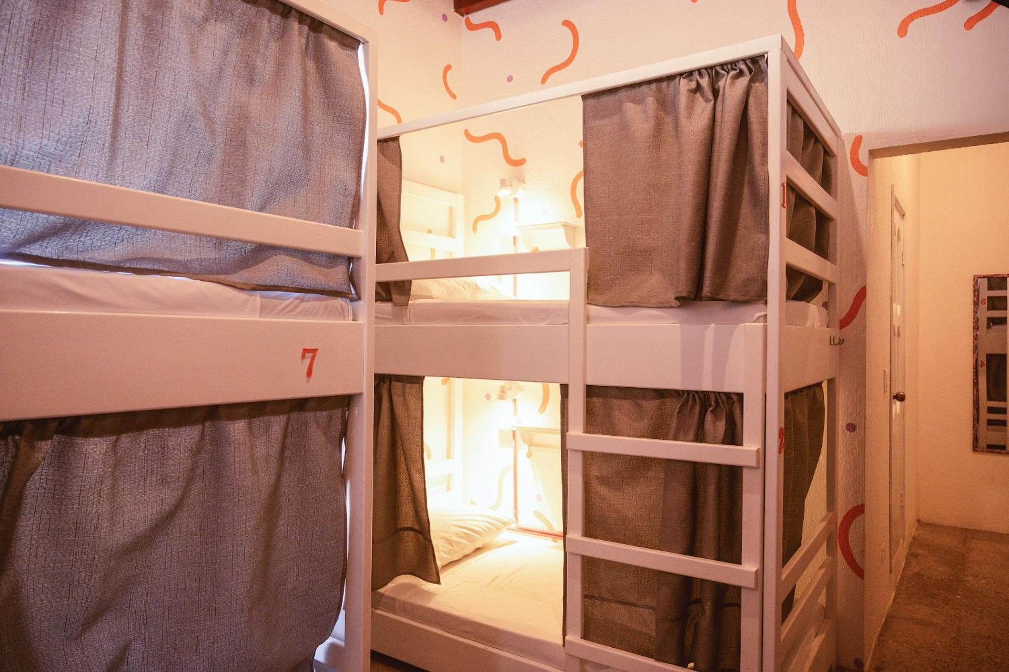 Macarena Hostel フローレス エクステリア 写真