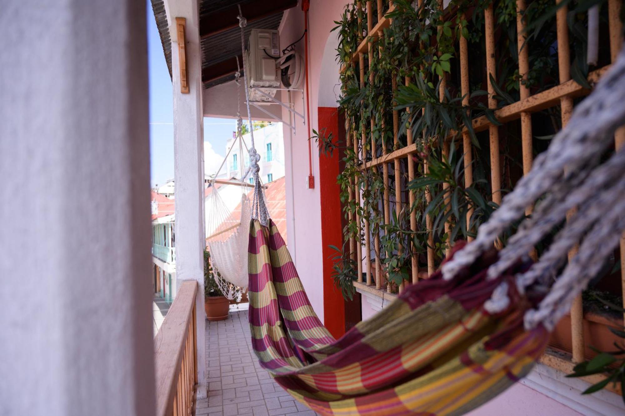Macarena Hostel フローレス エクステリア 写真